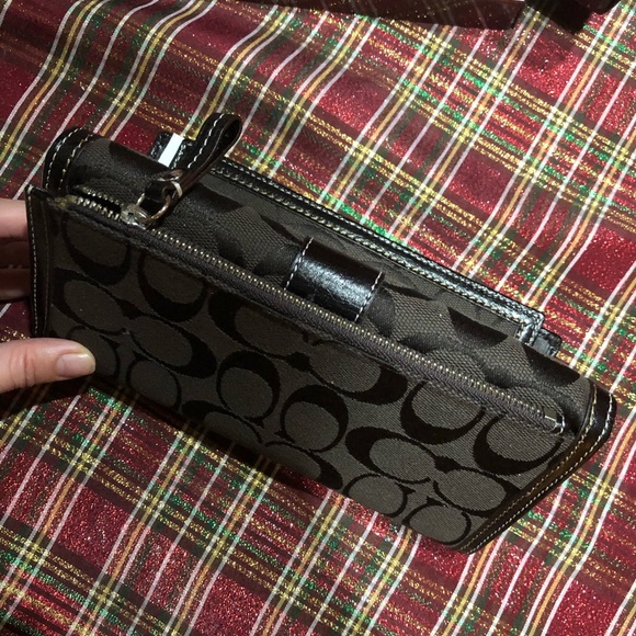 Brand new coach wallet - Picture 7 of 7